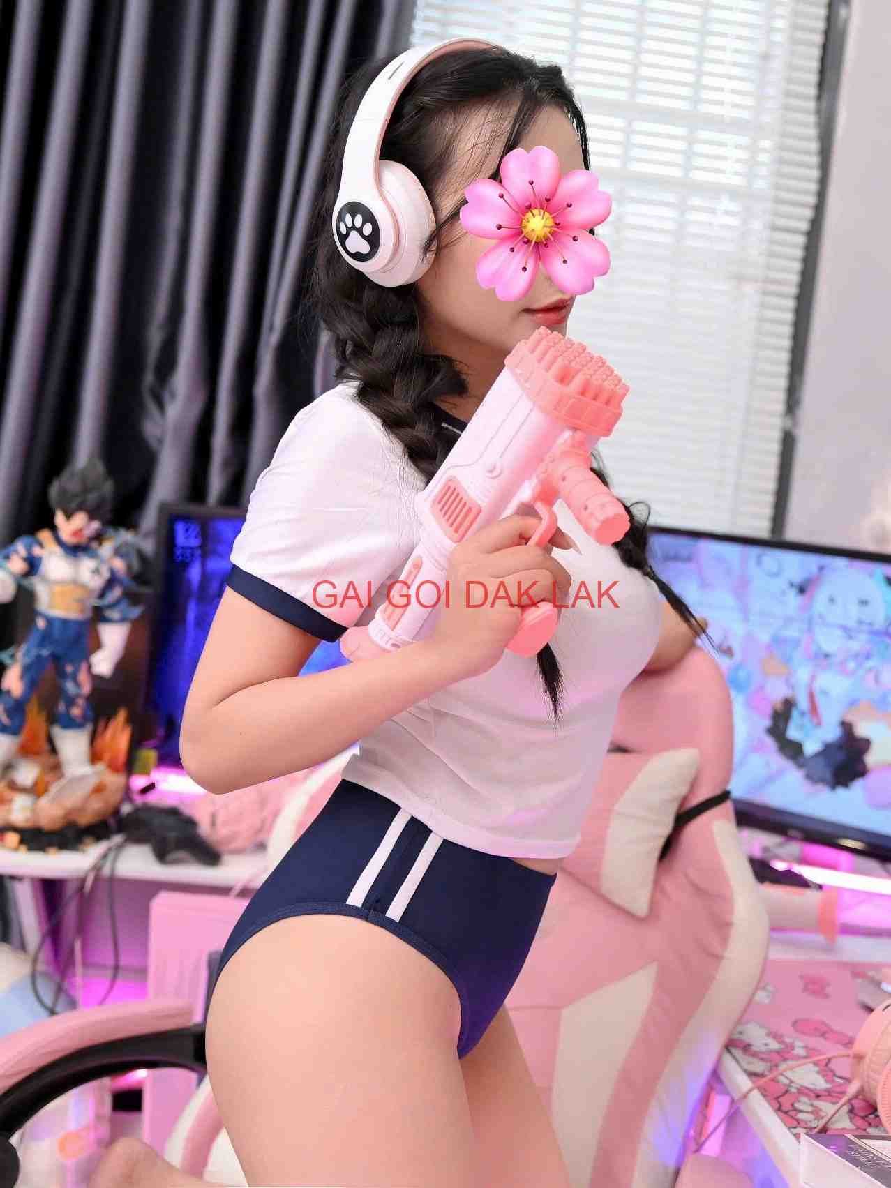 Nguyệt Nhi – Gái Xinh, Mặt Xinh, Da Trắng, Mông Cong – Vú Đẹp, Siêu Phẩm Gái Xinh Đắk Lắk